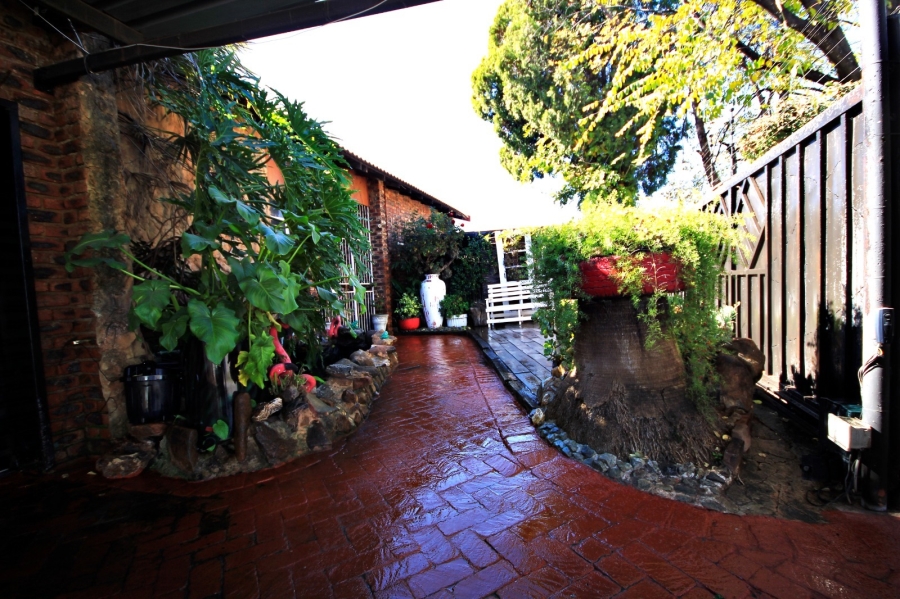 7 Bedroom Property for Sale in Potchefstroom North West